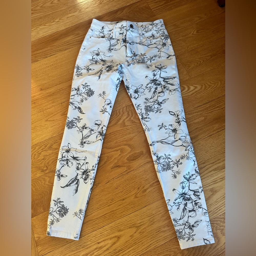 Floral Print Women's Jeans size 4 NEW